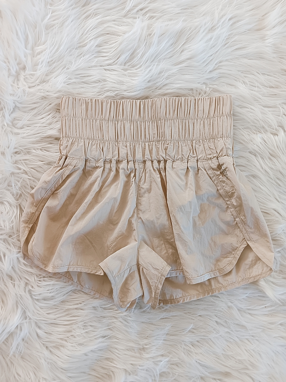 Free People Movement Tahitian Vanilla High Waist Way Home Smock Waist Shorts XS - Picture 2 of 11